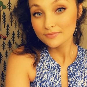 Meet your Posher, Anastacia